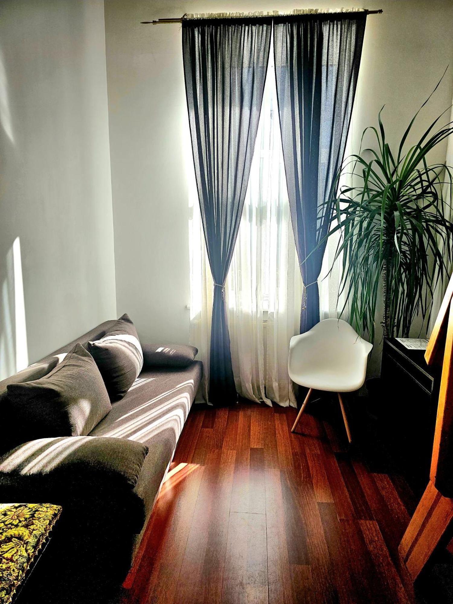 Hotel Reno On Deribasovskaya Odessa Extérieur photo